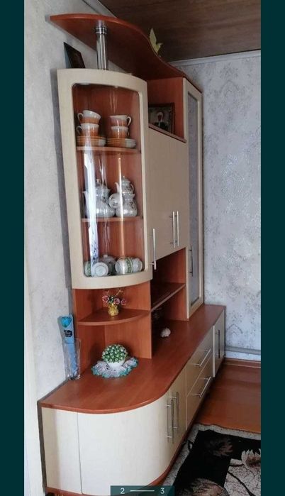 Продам с стенку шкаф в гостинную