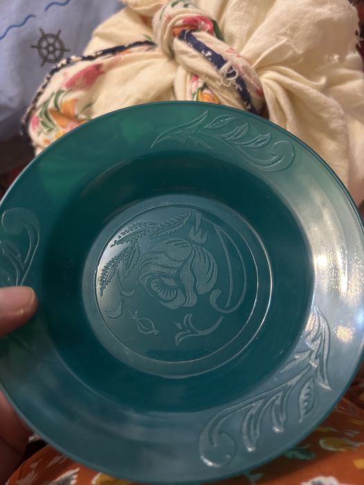 Тарелка пластмассовая