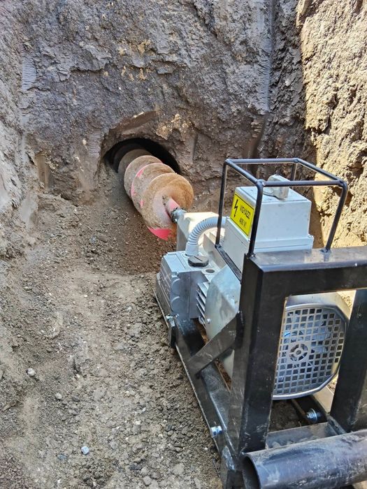 Execut subtraversări, foraj orizontal