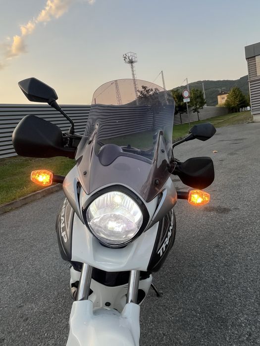 Honda Transalp XL700V