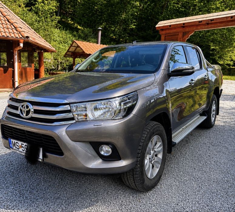 Toyota Hilux  2.4 D-4D 117000 km