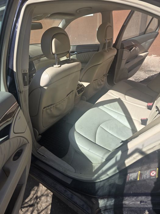 Продавам Мерцедес Е280