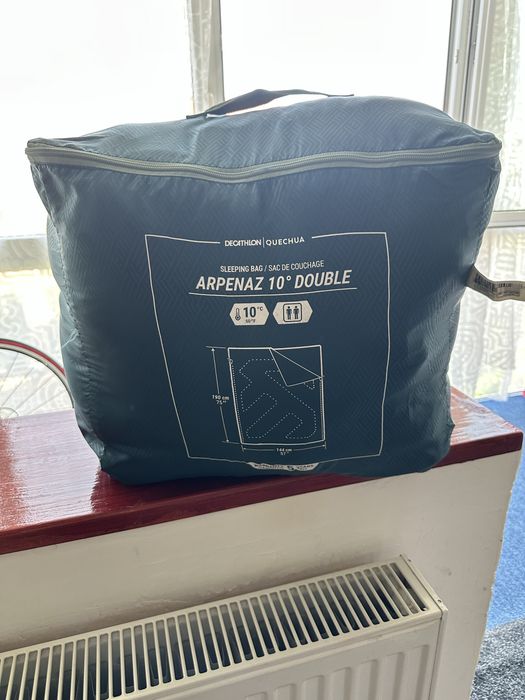 Cort și sac de dormit