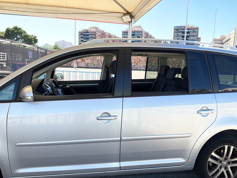 Volkswagen Touran 2.0 TDI Trendline 2008