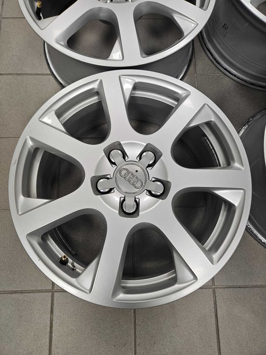 Jante Audi Q5 A4 A6 Q3 ET 37 7J