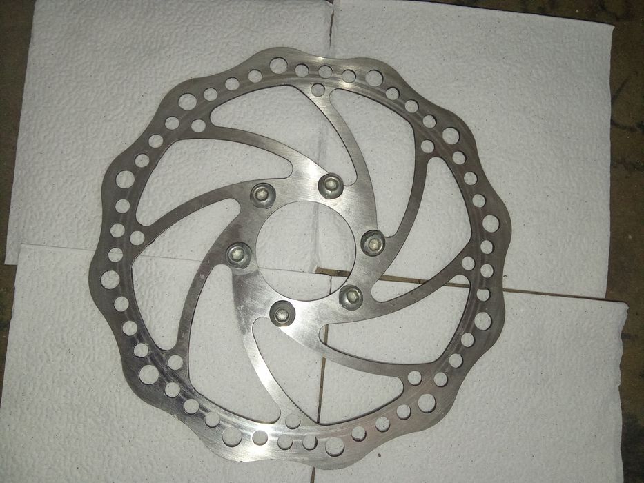 Продам велозапчасти разные оптом 5000 тг