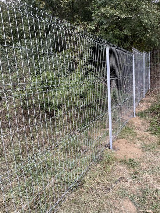 Executam garduri si porti la comanda