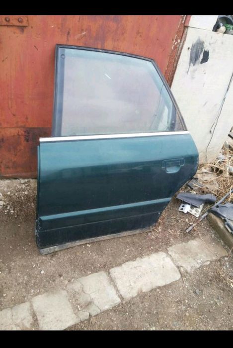 Дверь Ауди+ Запчасти