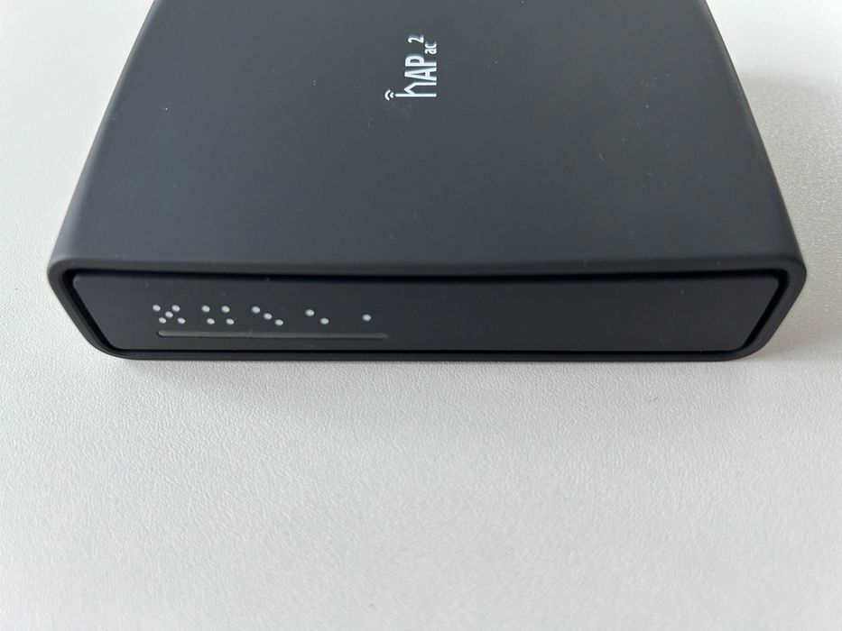Продавам WiFi рутер MikroTik HAP ac2 като нов