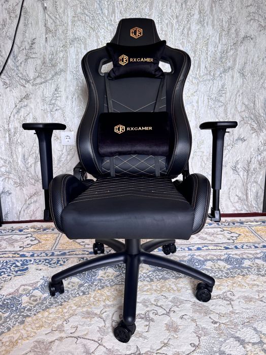 игровое и офисное кресло