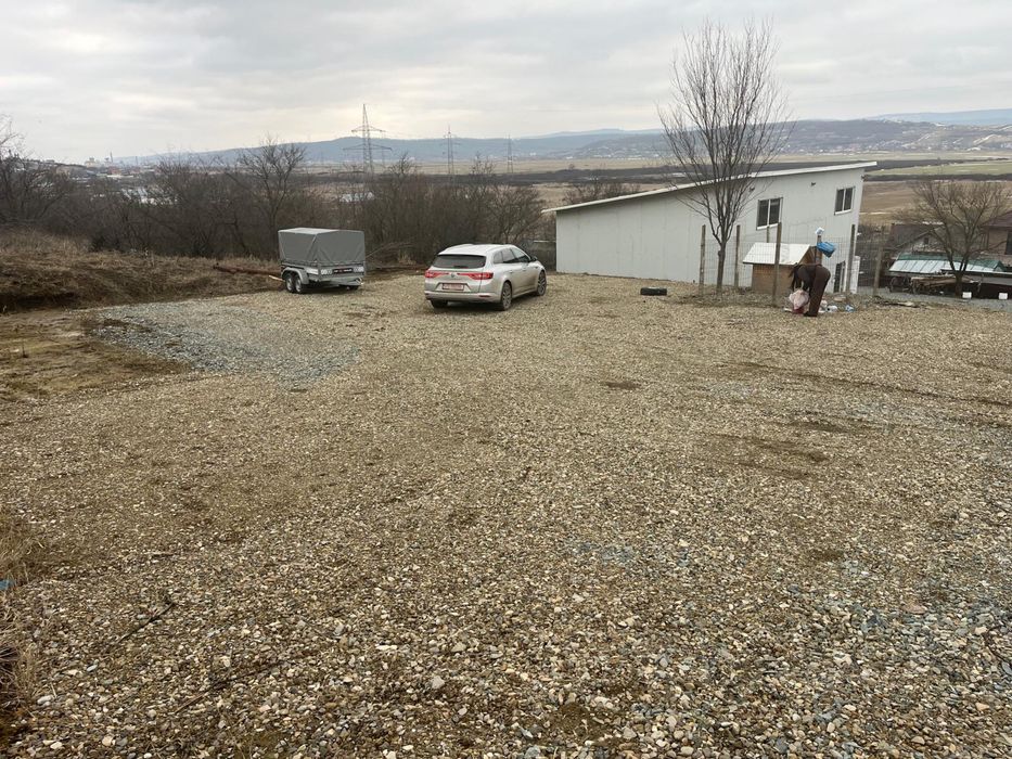 Vand hala + teren extravilan