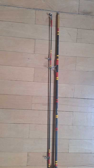 Макара и пръчка за риболов