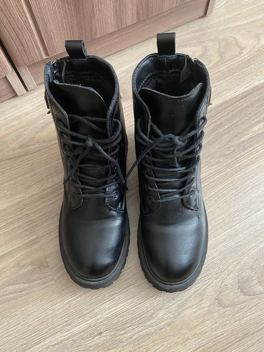 Женские ботинки размер 39