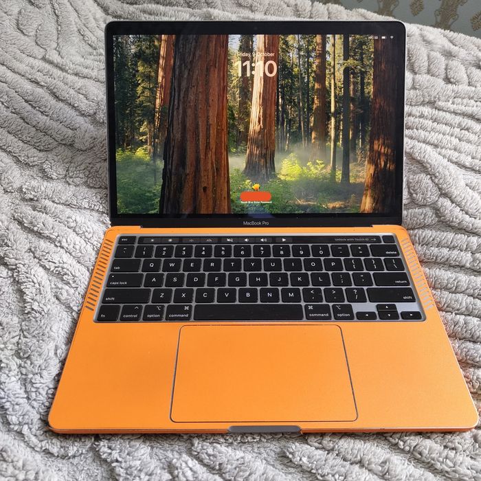 Продам macbook Pro 20 года
