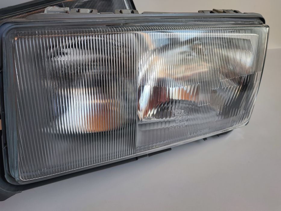 Фарове Мерцедес 190 201 mercedes w201 190 нови TYC