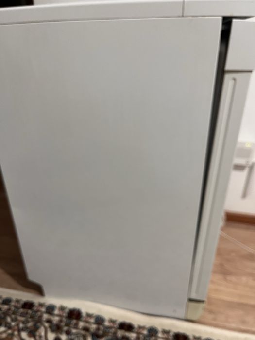 Продам посудомоечную машинку б/у