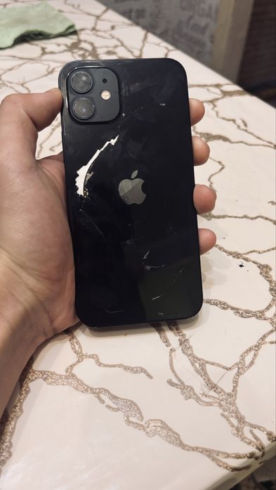 Продам аифон 12..