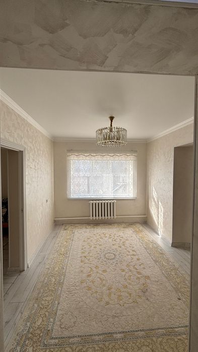 3 Бөлмелі Үй сатылады.
