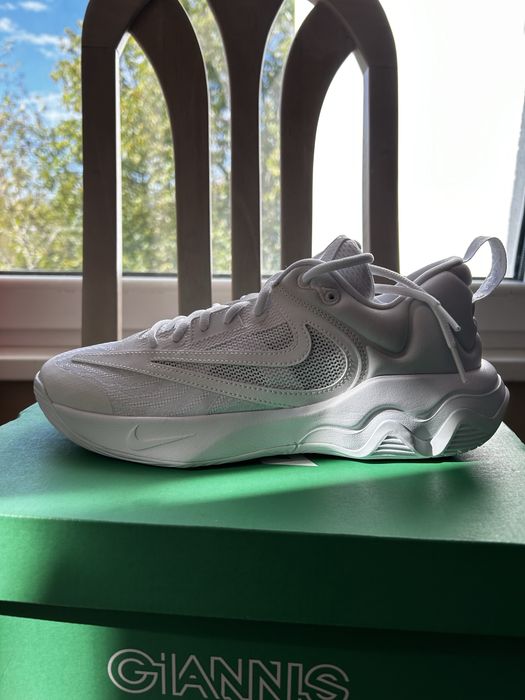 Баскетболни маратонки Nike