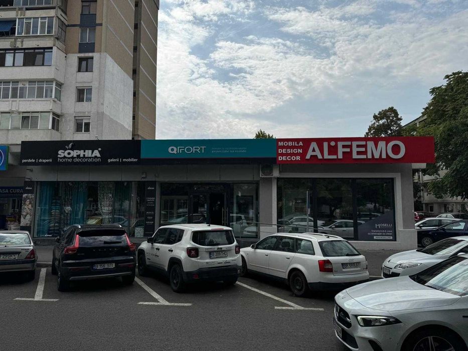 Spatiu comercial aprox 620 mp Bld .Independentei nr.59 bl.Turn- Braila