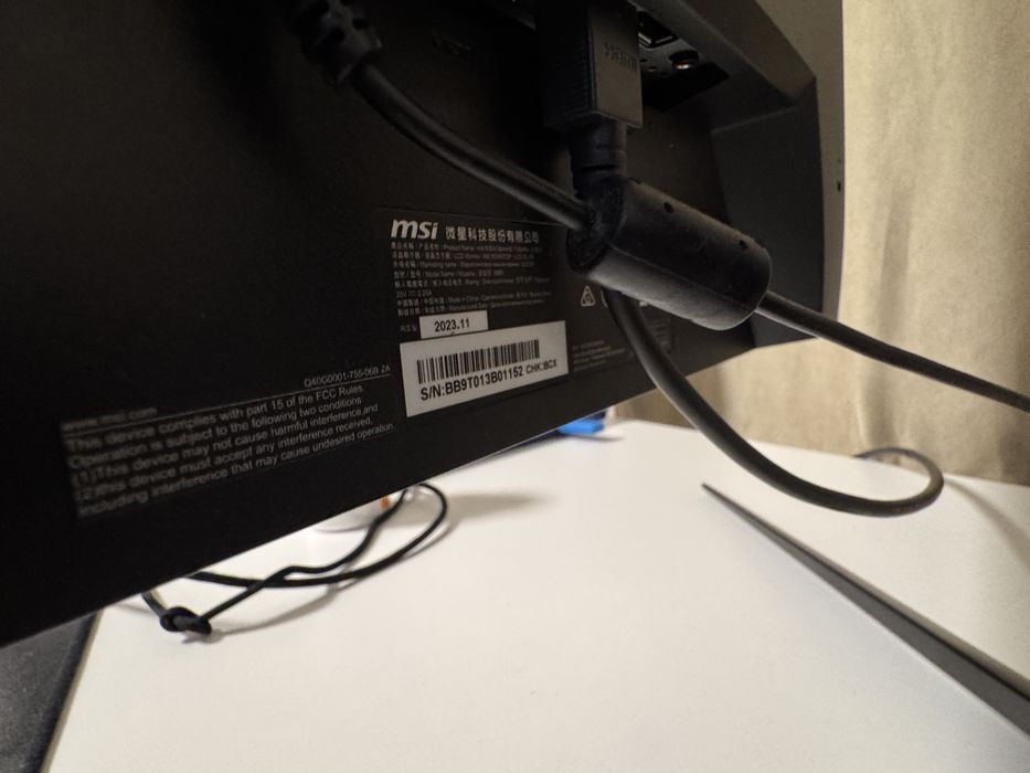 MSI 2412F 180Hz 1ms