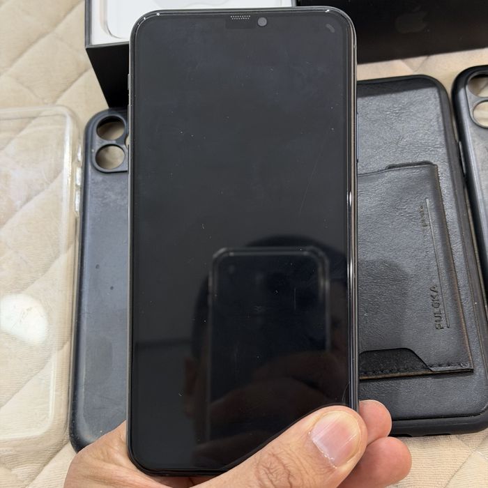 Продам айфон 11 pro max 256