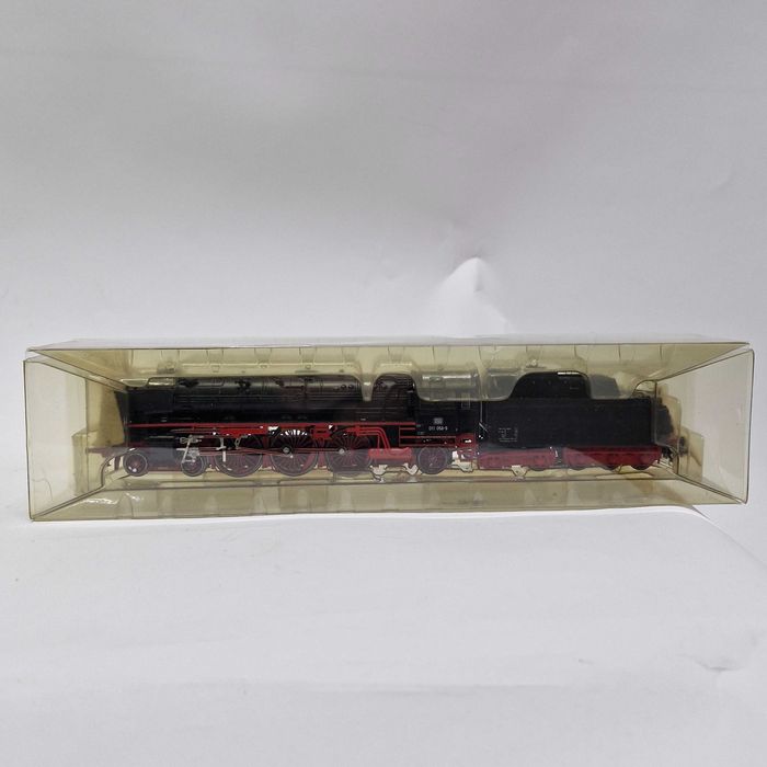 Liquid Money vinde - Macheta Locomotiva cu abur Marklin Digital 3690