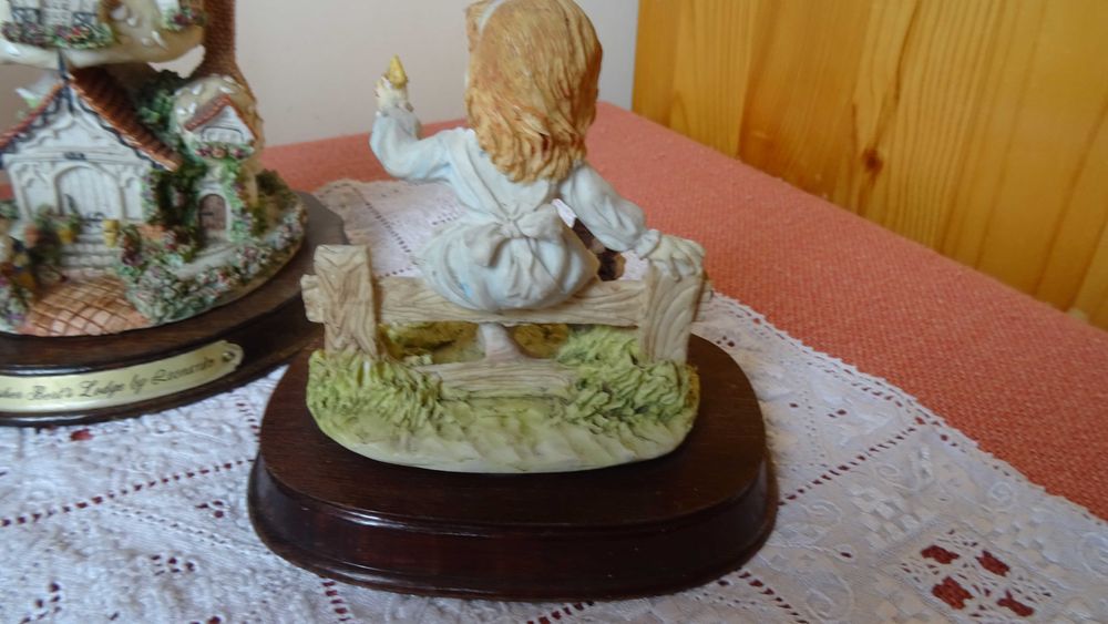 Красиви статуетки на Леонардо вентидж