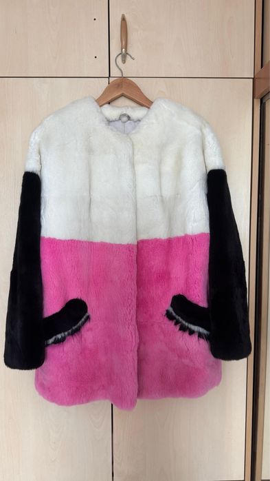 Продам стильную шубу.