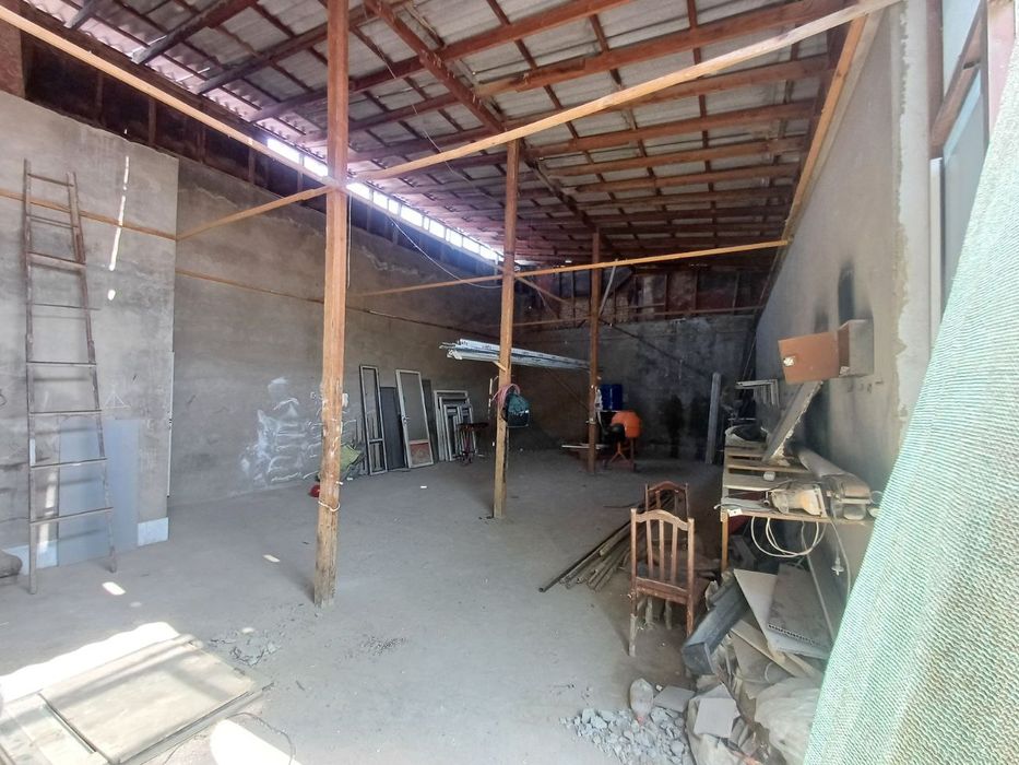 2.5 сотик срочна сотилади