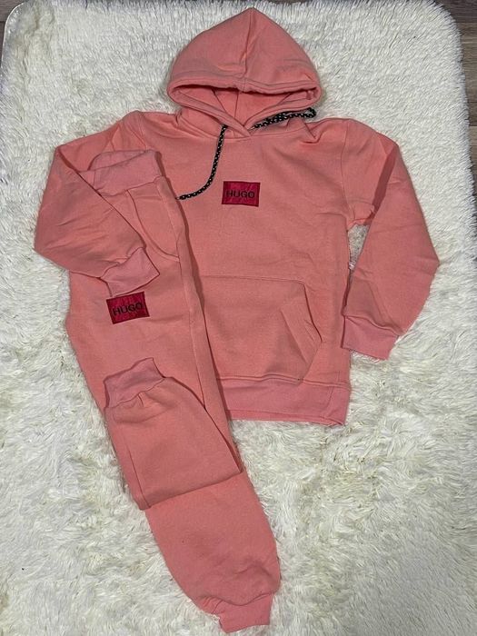 Compleu dama si barbati