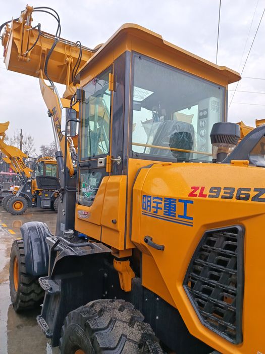 Фронтальная погрузчик