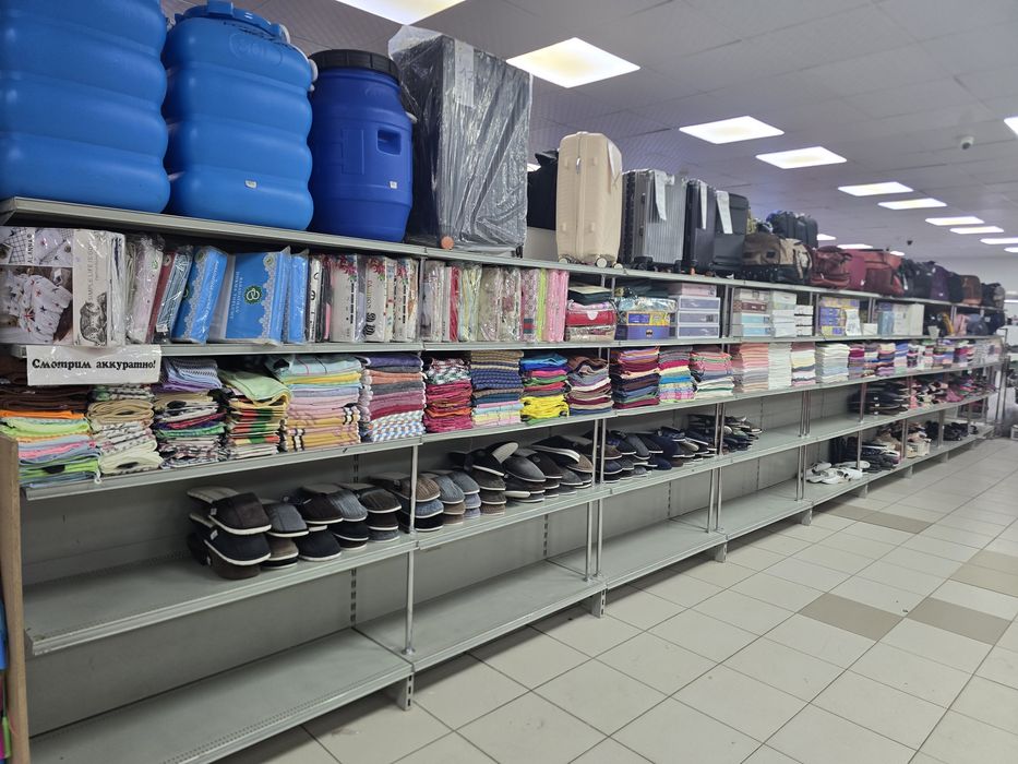 Продам стеллажи 45000