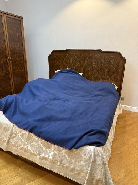 Продаю спальный гарнитур