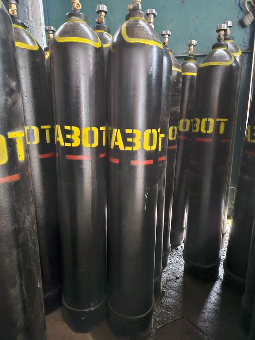 Азот газ особой чистоты 6.0 (99,9999%) в 40 литровом баллоне (5,7м3)