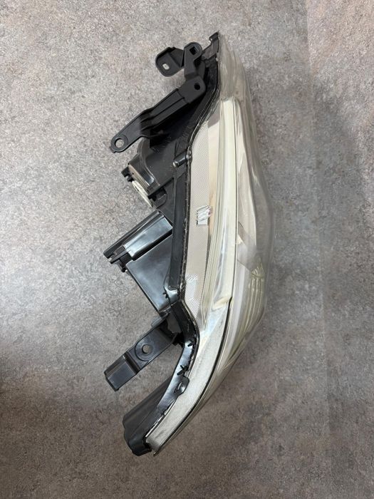 Camry 50 фара правый R