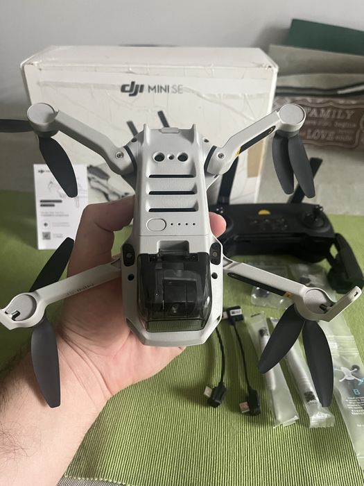 Drona DJI Mini SE