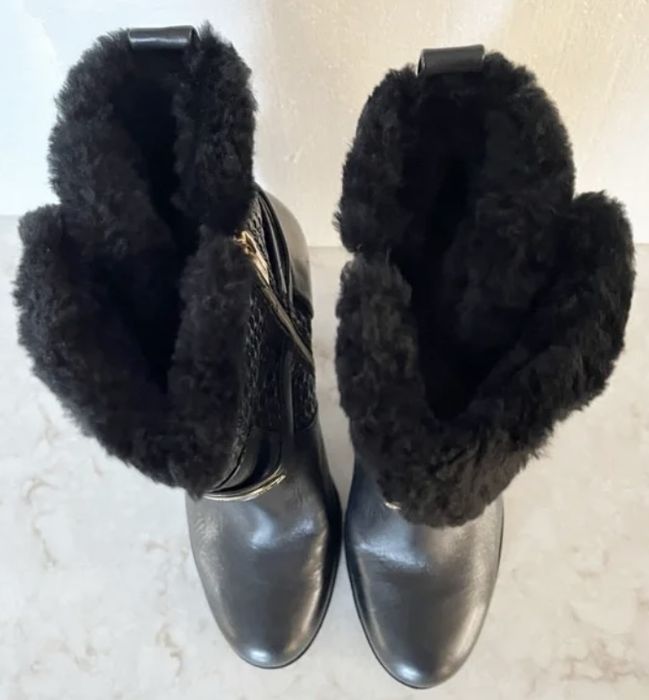 Полу сапожки от mikhael kors