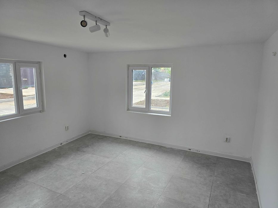 Spatiu birouri versatil/hala depozitare/teren1000m2/paltforma betonata/Dimitrie Leonida/sector 4