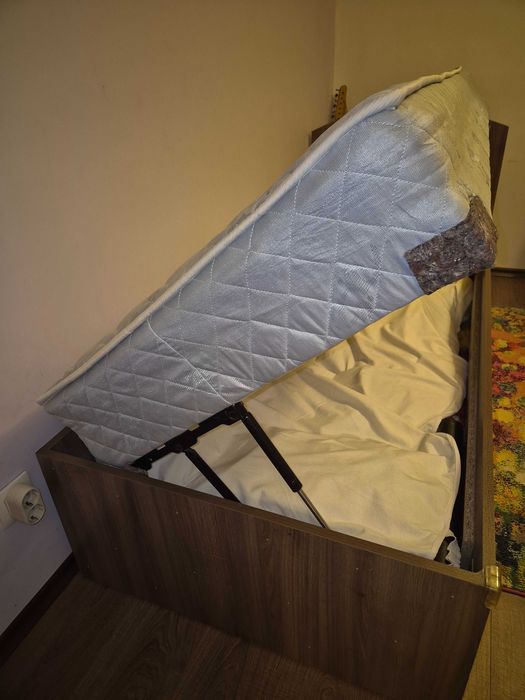 Легло единично с матрак