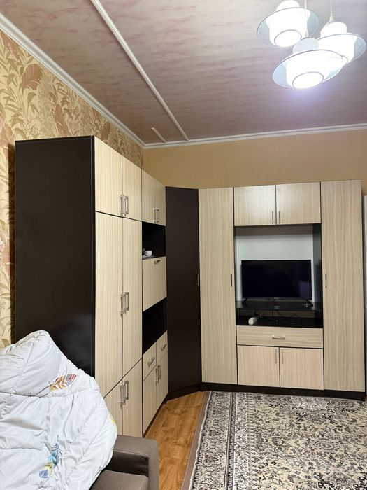 Продам стенку в зал
