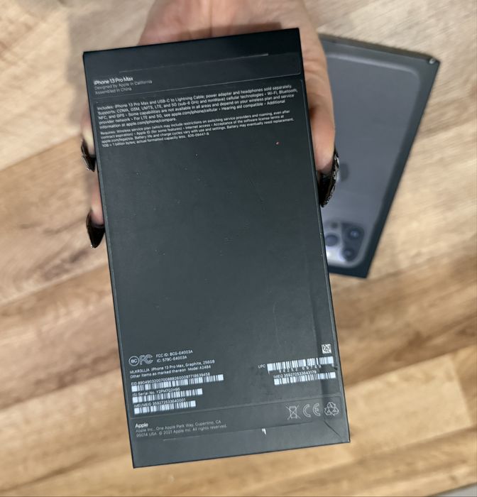 Продам iphone 13 pro max 256gb