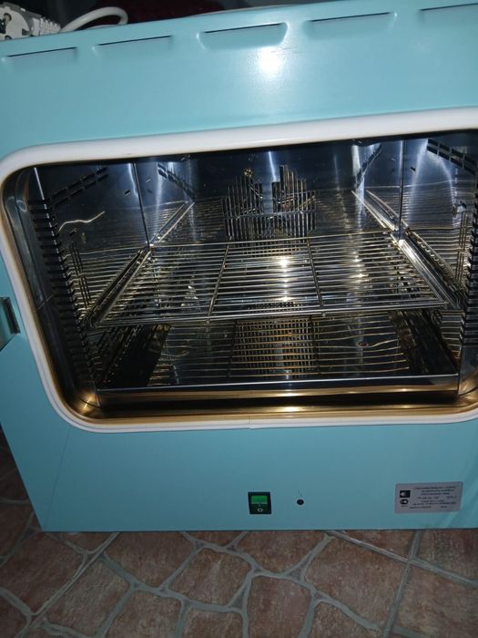 Продам сухожар  в хорошем состоянии