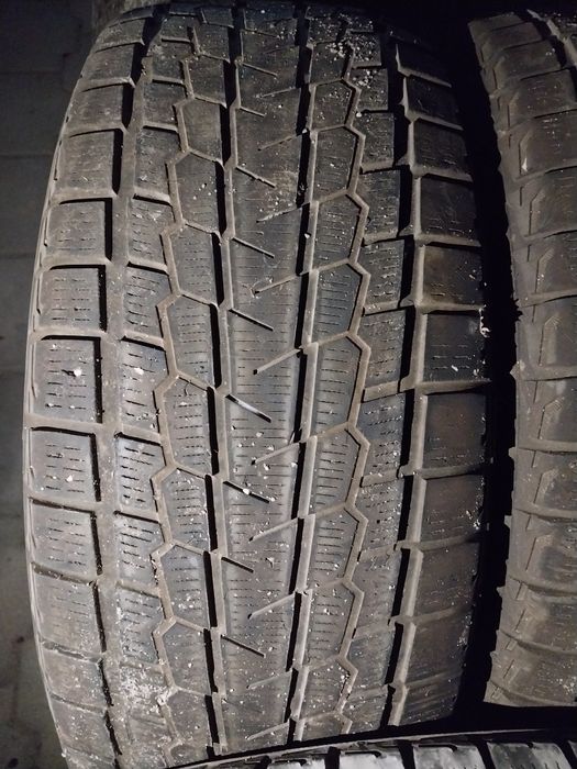 4 шины Yokohama 245 55 R19.