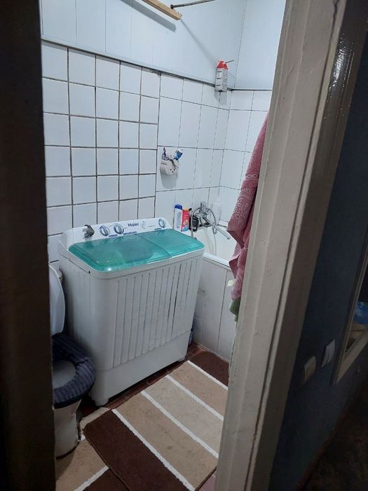 Uy sotiladi 1 hona manzil mirzo uluģbek ttz 2 navroz bozor oldida