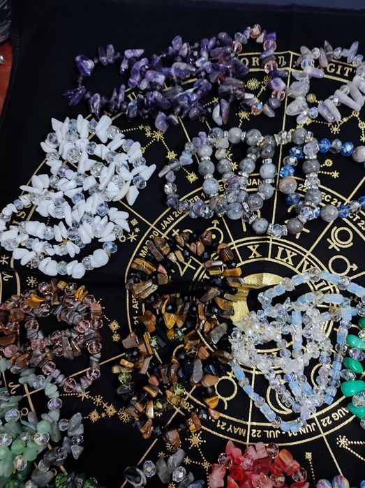 Браслеты из натуральных камней.