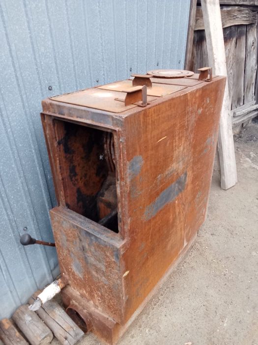 Продам печку в хорошем состояние
