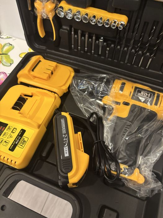 Bormasina / Autofiletant  percuție cu 2 baterii set trusa