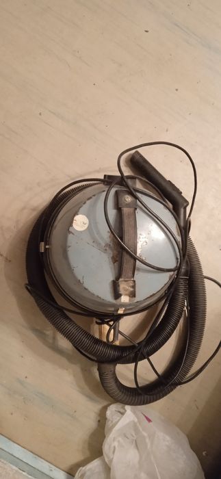 Пылесос СССР смотрите фото