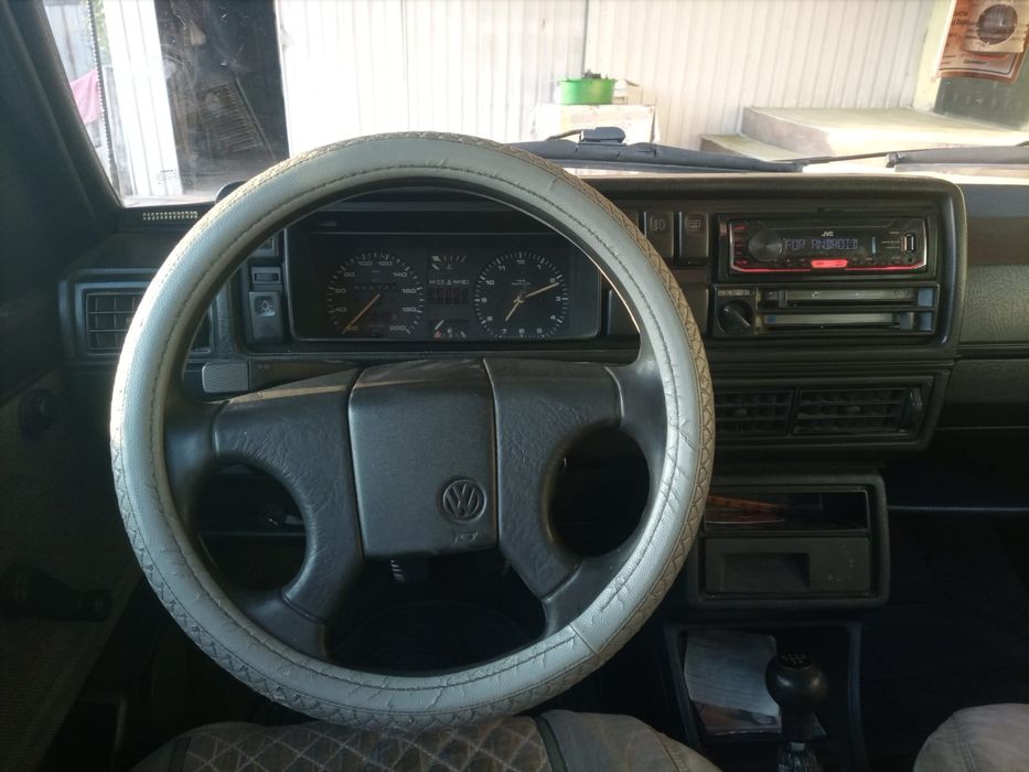 Продам машину Гольф 2